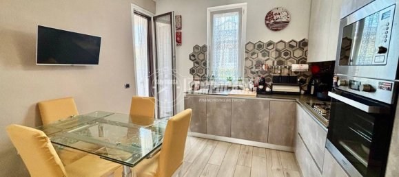 3 Schlafzimmer Villa in Agrate Brianza, Italy, Nr. 285819 17