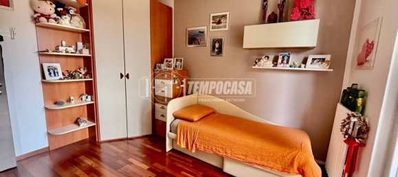 3 Schlafzimmer Villa in Agrate Brianza, Italy, Nr. 285819 24