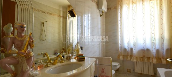 4 rooms Villa in Osimo, Italy No. 126528 22