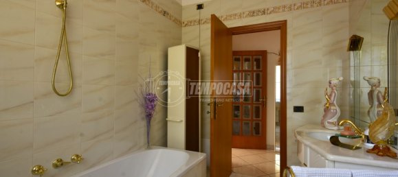 4 rooms Villa in Osimo, Italy No. 126528 23
