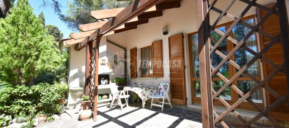4 rooms Villa in Osimo, Italy No. 126528 5