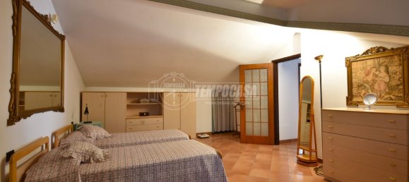 4 rooms Villa in Osimo, Italy No. 126528 7