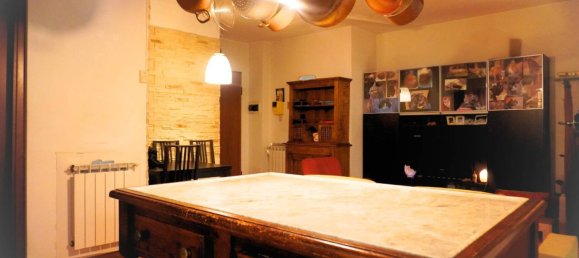 Квартира с 2 спальнями в Рим, Италия № 153710 3