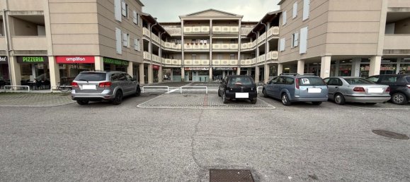 Apartamento de 2 habitaciónes en Montichiari, Italy No. 190371 2