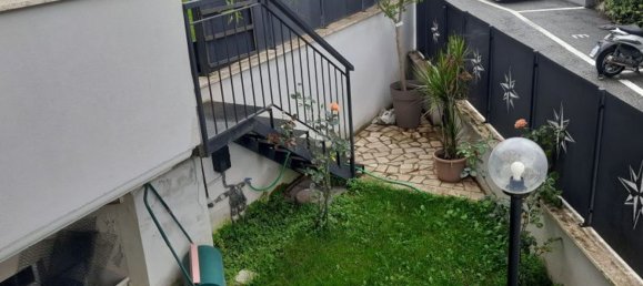 3 rooms Apartment in Rome, Italy No. 142908 7