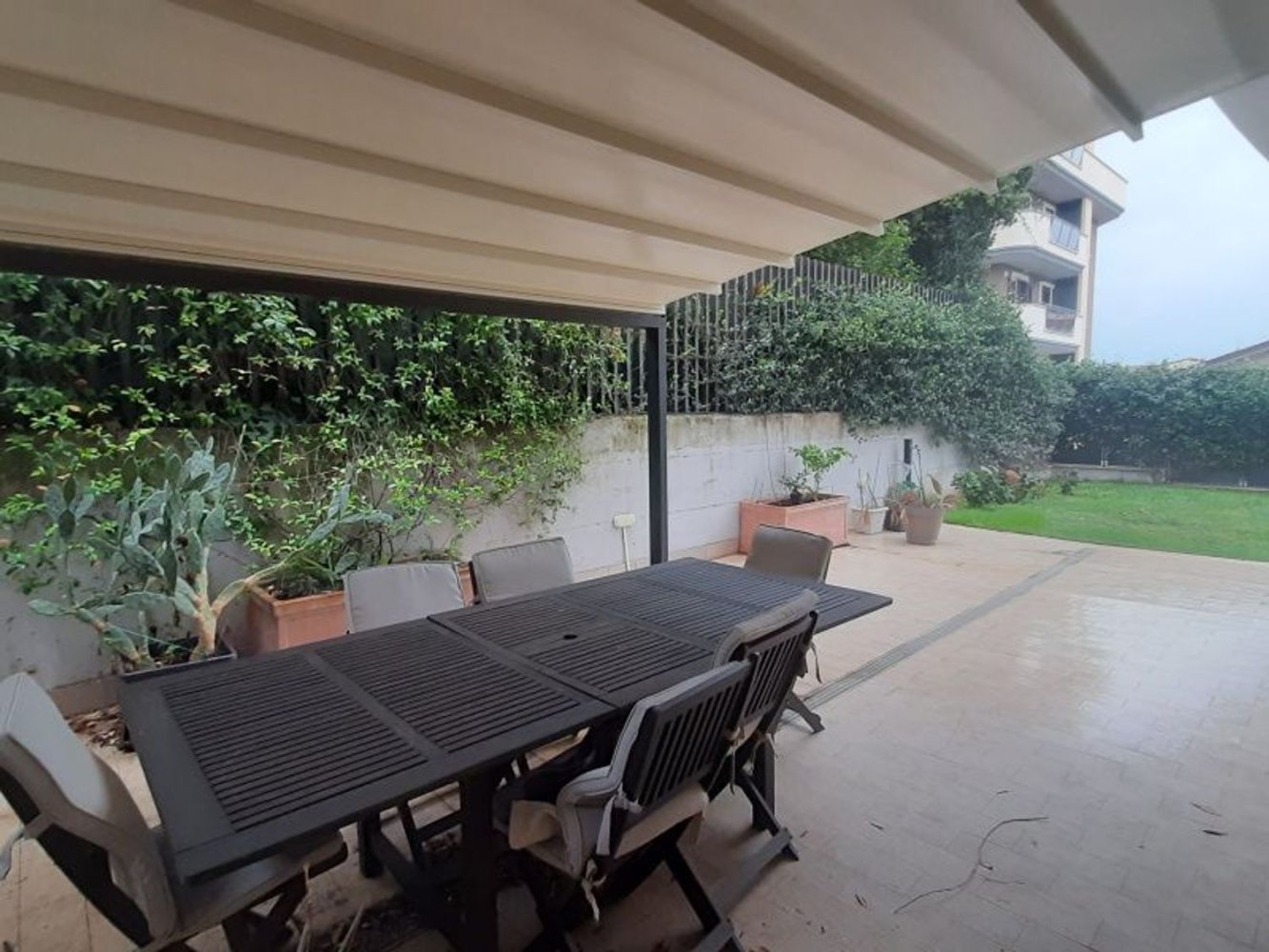 3 rooms Apartment in Rome, Italy No. 142908