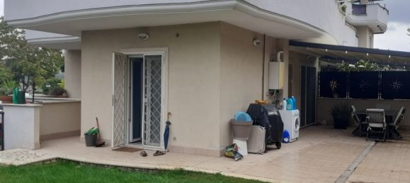 3 rooms Apartment in Rome, Italy No. 142908 6