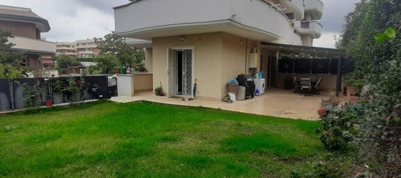 3 rooms Apartment in Rome, Italy No. 142908 4