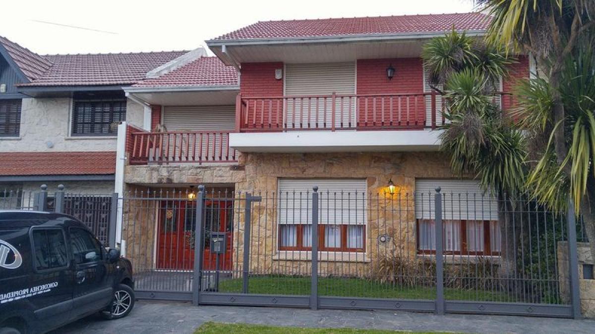 4 chambres Maison à Mar del Plata, Argentina No. 70600