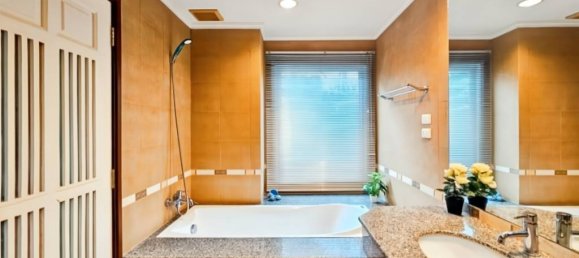 Кондоминиум  с 2 спальнями в Ча-ам, Таиланд № 27351 3