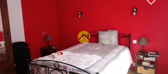 5 Schlafzimmer Haus in Saint-Amand-Montrond, France, Nr. 230429 7