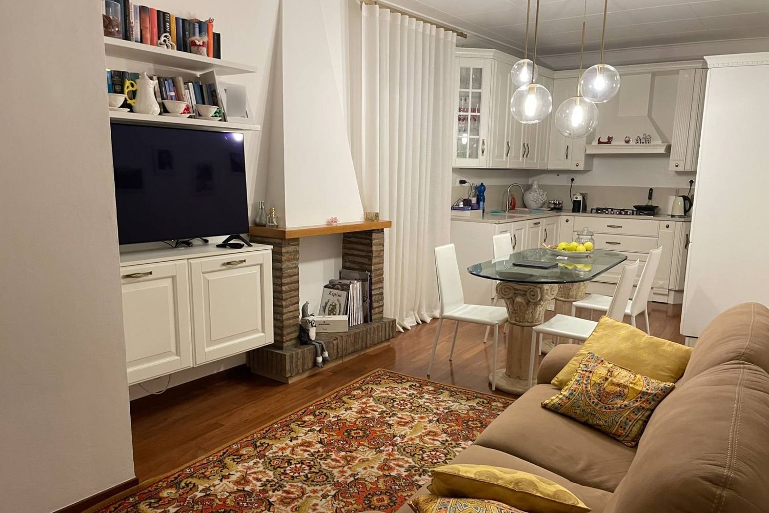 Apartamento de 3 habitaciónes en Pesaro, Italy No. 163053