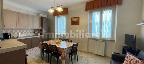 3 bedrooms Apartment in Bari, Italy No. 33872 16