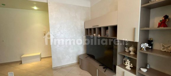 3 bedrooms Apartment in Bari, Italy No. 33872 6