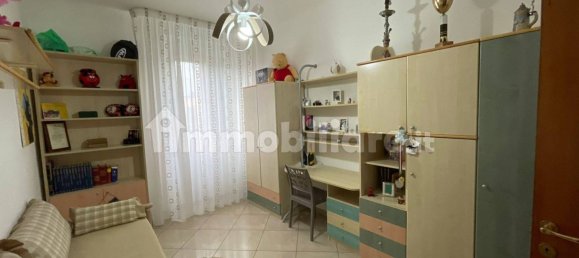 3 bedrooms Apartment in Bari, Italy No. 33872 24