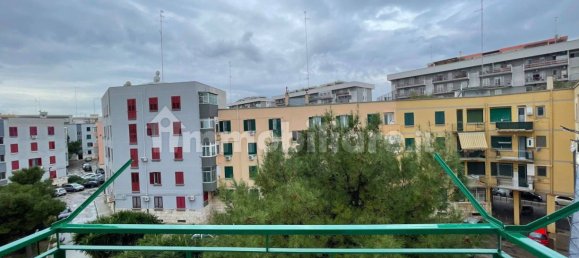 3 bedrooms Apartment in Bari, Italy No. 33872 12