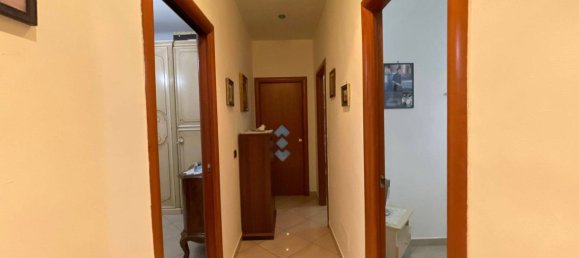 3 bedrooms Apartment in Bari, Italy No. 33872 14