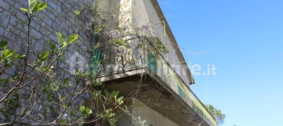 3 Schlafzimmer Wohnung in Pomarance, Italy, Nr. 349640 2