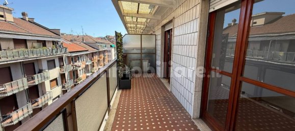 2 bedrooms Apartment in Turin, Italy No. 266043 17