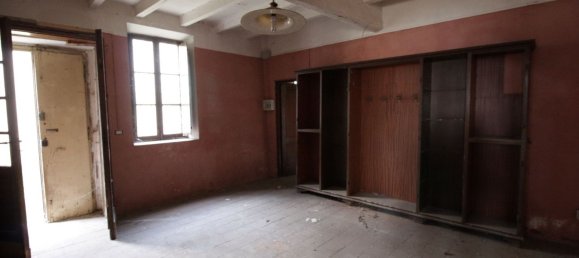 6-Zimmer Haus in Borgonovo Val Tidone, Italy, Nr. 87757 10