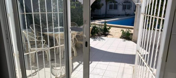 5 bedrooms Villa in Torrevieja, Spain No. 188375 9