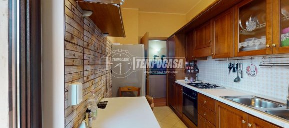 Apartamento de 3 habitaciónes en Besana in Brianza, Italy No. 34944 2