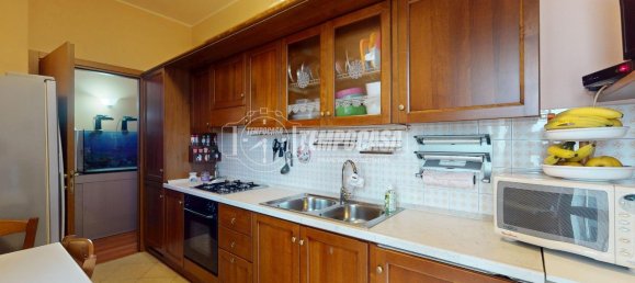 Apartamento de 3 habitaciónes en Besana in Brianza, Italy No. 34944 4