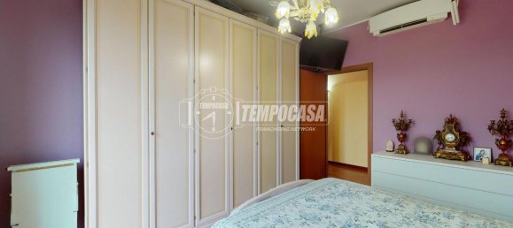 Apartamento de 3 habitaciónes en Besana in Brianza, Italy No. 34944 8