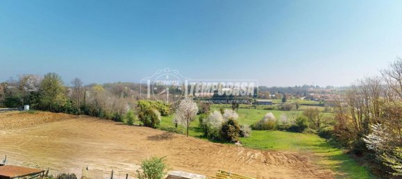 Apartamento de 3 habitaciónes en Besana in Brianza, Italy No. 34944 24