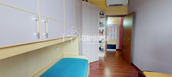 Apartamento de 3 habitaciónes en Besana in Brianza, Italy No. 34944 16