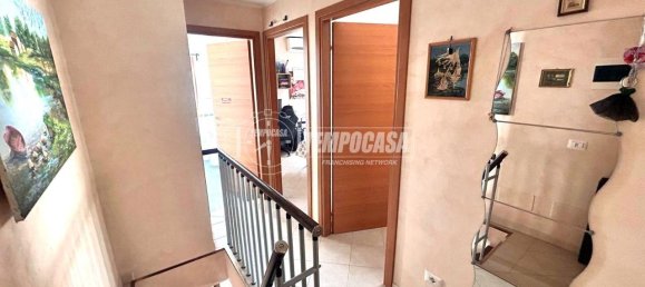 3 rooms Apartment in Rome, Italy No. 14628 22