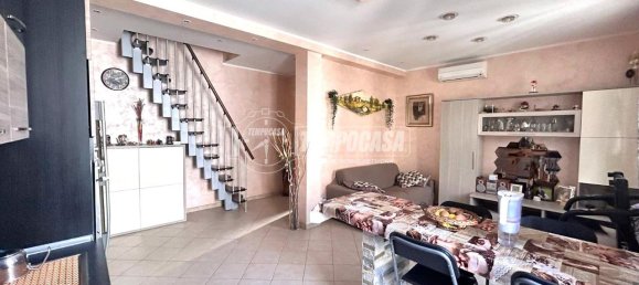 3 rooms Apartment in Rome, Italy No. 14628 23