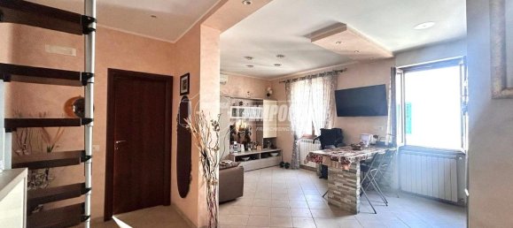 3 rooms Apartment in Rome, Italy No. 14628 19