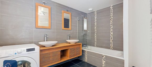 2 Schlafzimmer Villa in Divonne-les-Bains, France, Nr. 351700 10