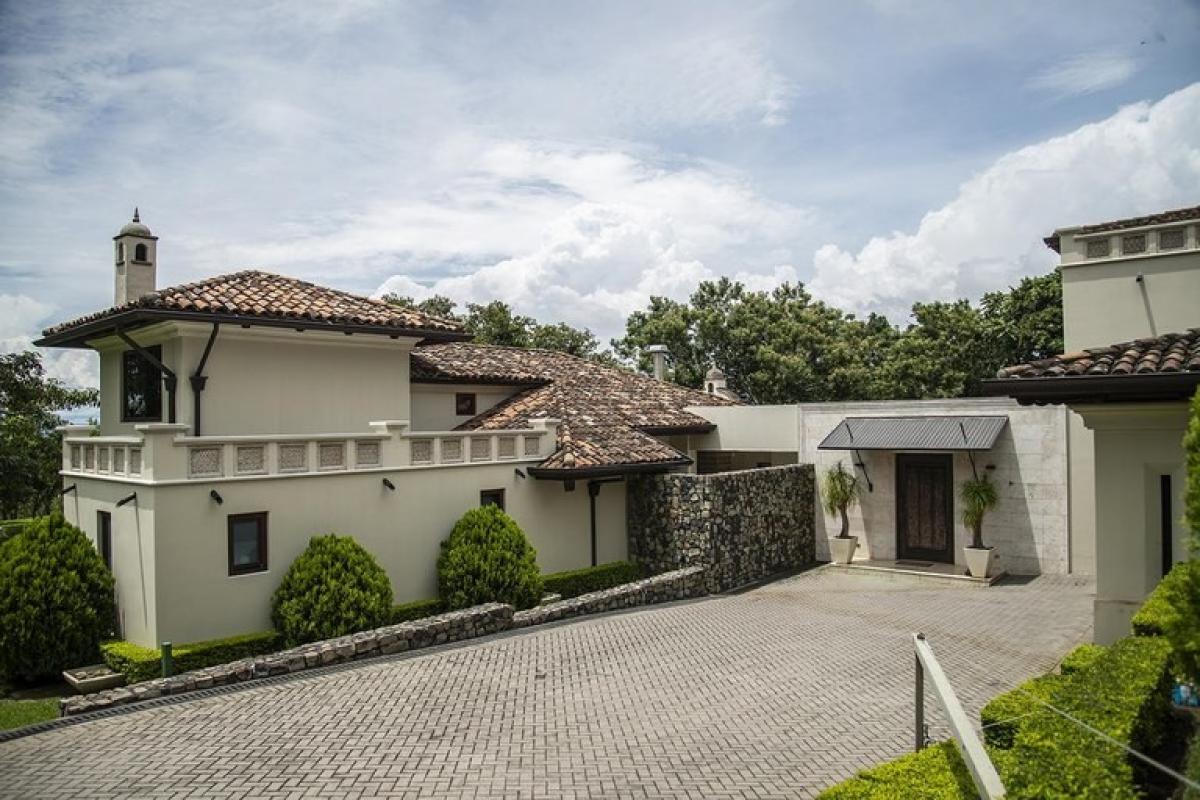 4 dormitorios condominium en venta en Santa Ana, San José, Costa Rica № 660