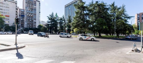 13m² Garage in Cuatro Caminos, Spain No. 118545 7