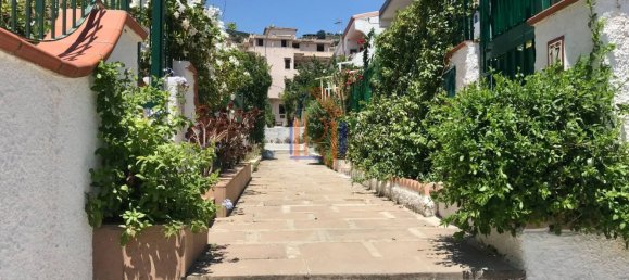 3 rooms House in Stalettì, Italy No. 179955 11