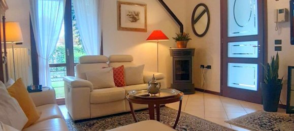 6-salle Villa à Due Carrare, Italy No. 31795 4