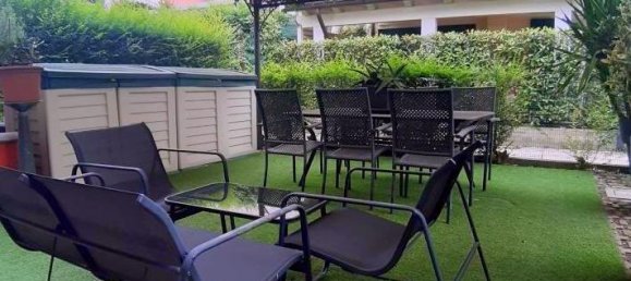 6-salle Villa à Due Carrare, Italy No. 31795 23