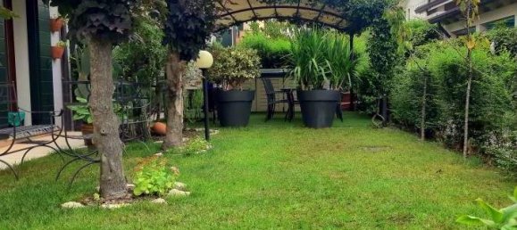 6-salle Villa à Due Carrare, Italy No. 31795 27