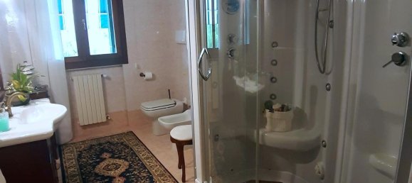 6-salle Villa à Due Carrare, Italy No. 31795 19