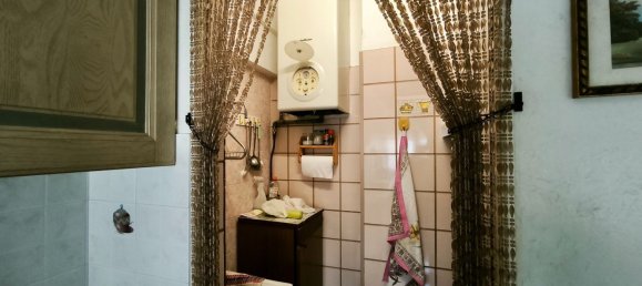 6 rooms Apartment in Fermo, Italy No. 11148 10