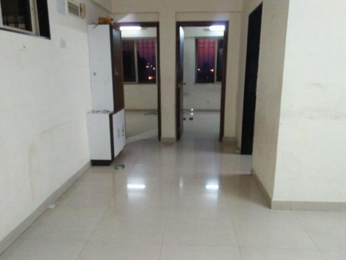 2 bedrooms House in Mumbai, India No. 18009