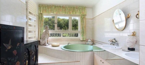 5 bedrooms House in Montlignon, France No. 143870 25