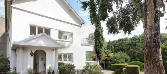 5 bedrooms House in Montlignon, France No. 143870 2