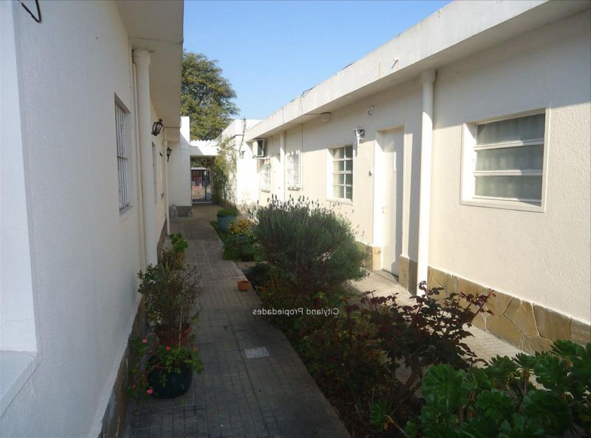 Studio in Montevideo, Uruguay No. 7098