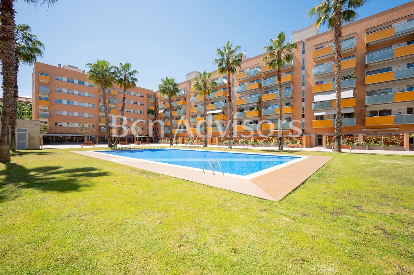 4 Schlafzimmer Wohnung in Sant Marti, Spain, Nr. 164757