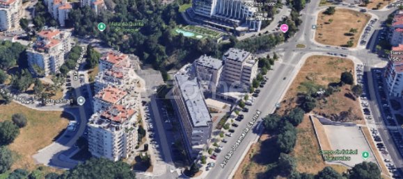 Propriété commerciale à Viseu, Portugal 564m² No. 85588 17