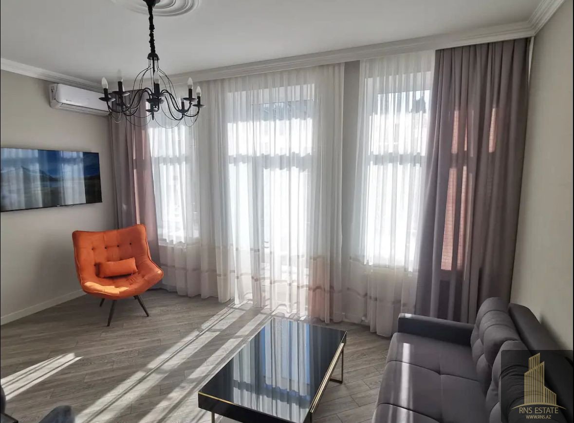 3 bedrooms Apartment in Sabail, Azerbaijan No. 2361