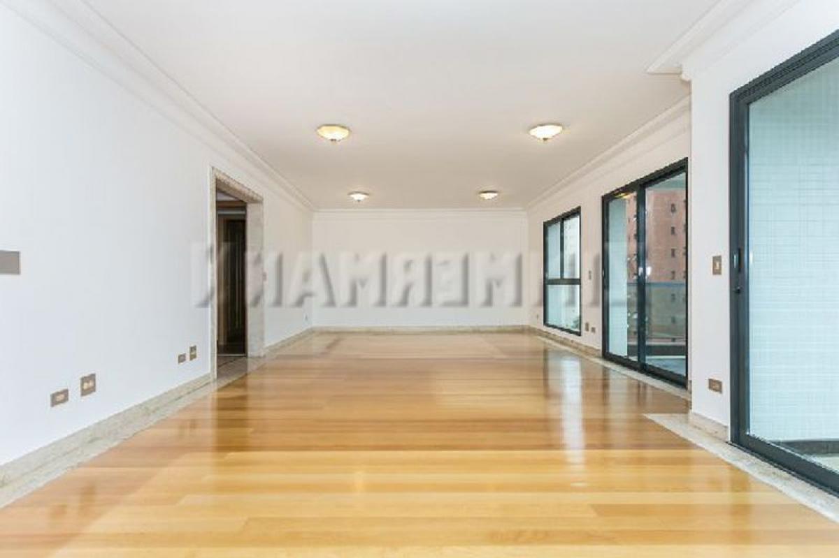 4 bedrooms Apartment in Sao Paulo, Brazil No. 586012